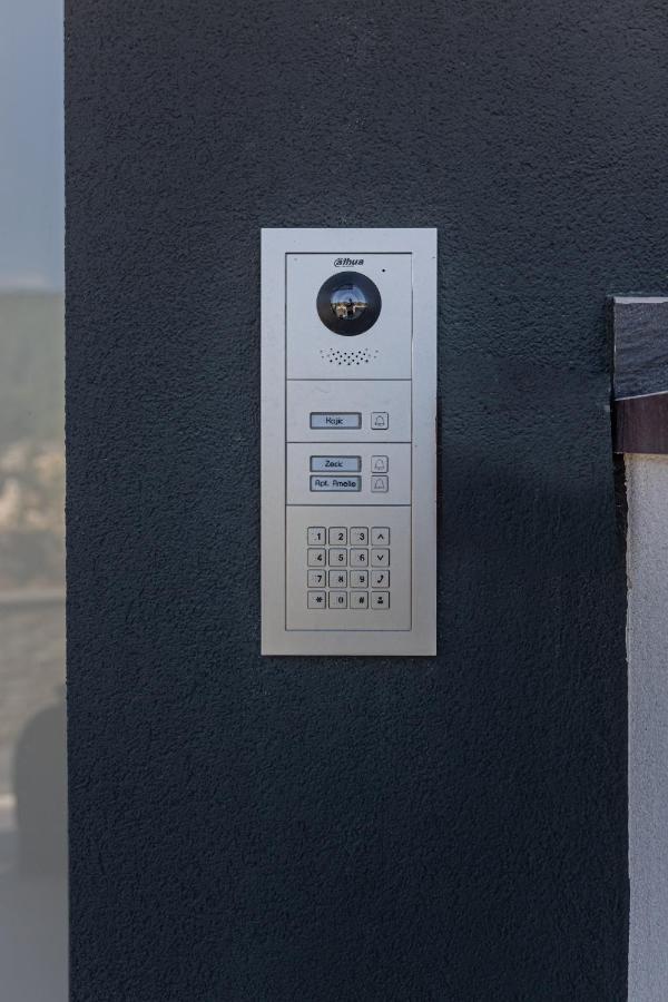 Villa Ameli Apartment With Swimming Pool غييكا المظهر الخارجي الصورة