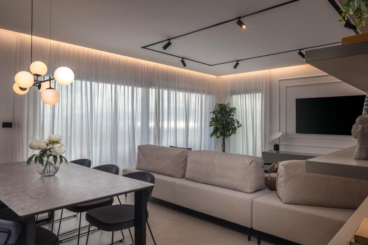 Villa Ameli Apartment With Swimming Pool غييكا المظهر الخارجي الصورة