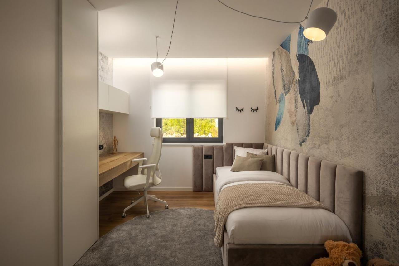 Villa Ameli Apartment With Swimming Pool غييكا المظهر الخارجي الصورة