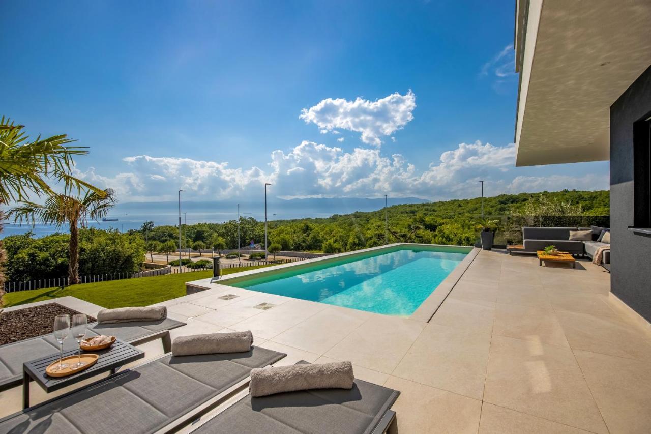 Villa Ameli Apartment With Swimming Pool غييكا المظهر الخارجي الصورة