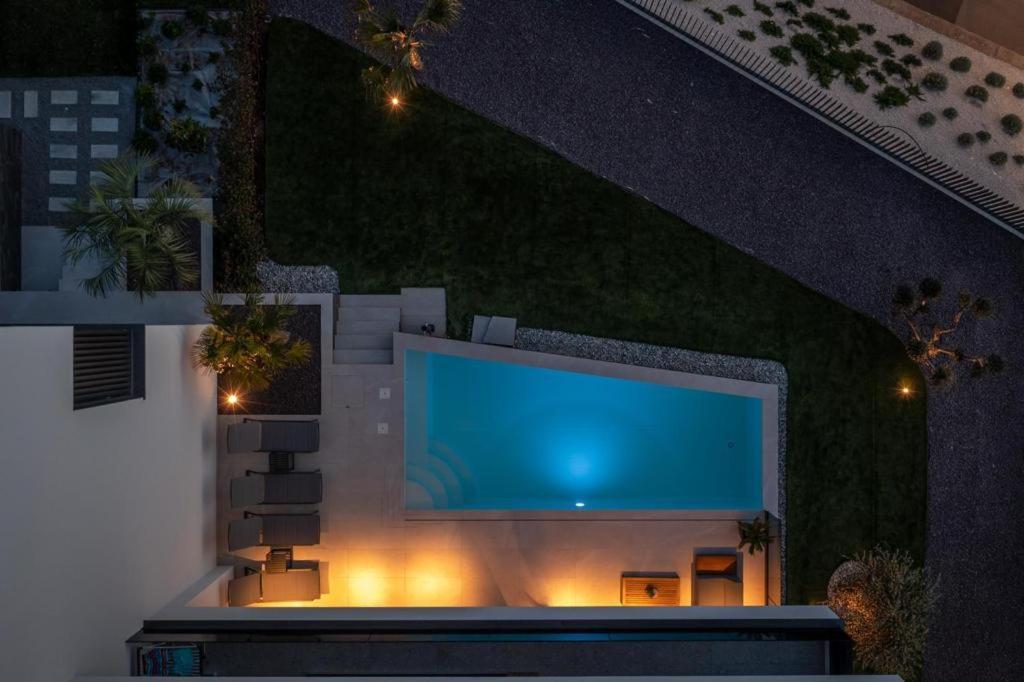 Villa Ameli Apartment With Swimming Pool غييكا المظهر الخارجي الصورة
