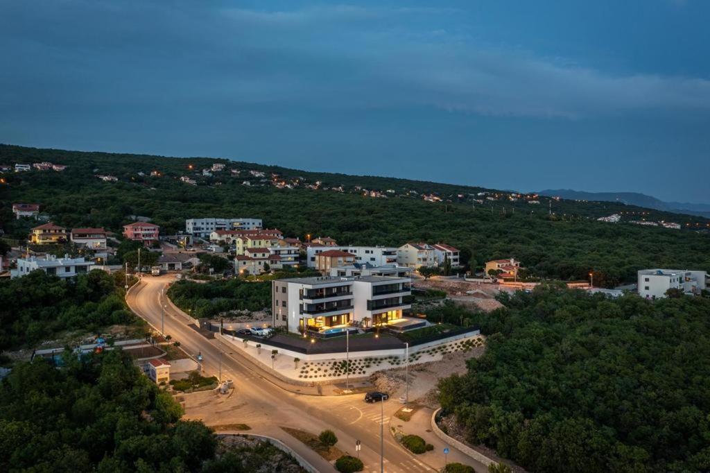 Villa Ameli Apartment With Swimming Pool غييكا المظهر الخارجي الصورة